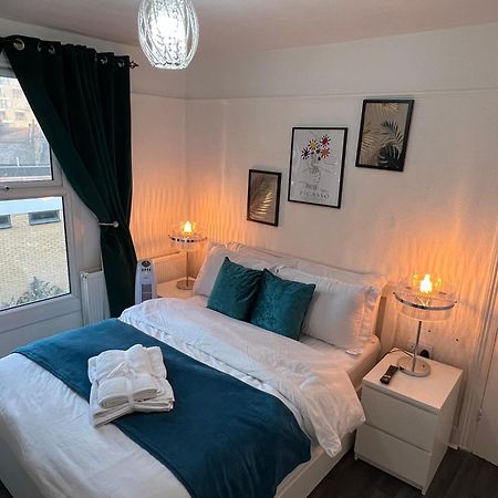 Luxury 1Bed Holiday Flat-10 Minutes From London Bridge & 3Mins Walk To Lewisham Dlr Londres Exterior foto